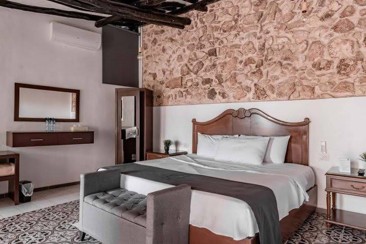 Hotel Colonial Zaci By Guruhotel バリャドリッド エクステリア 写真