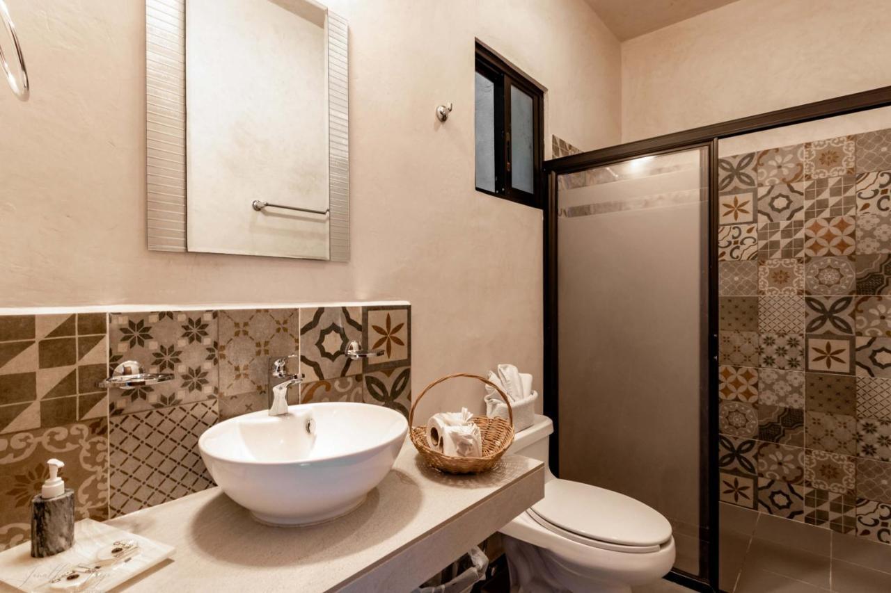 Hotel Colonial Zaci By Guruhotel バリャドリッド エクステリア 写真
