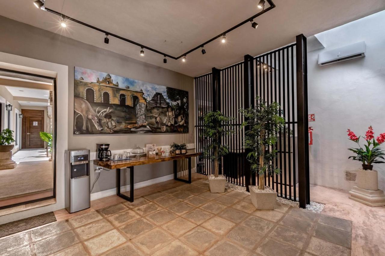 Hotel Colonial Zaci By Guruhotel バリャドリッド エクステリア 写真
